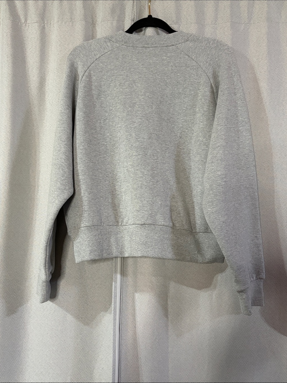 Athleta Light Gray Raglan Crew Sweatshirt - Picture 4 of 4